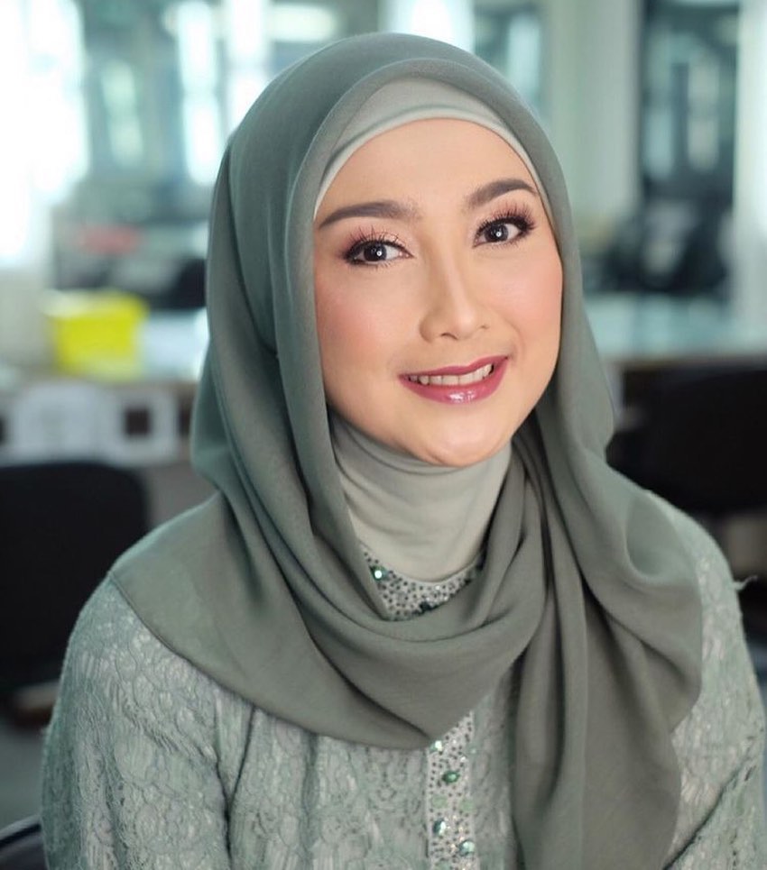 Deretan Artis Era 80an dan 90an yang Tetap Cantik dalam Balutan Hijab